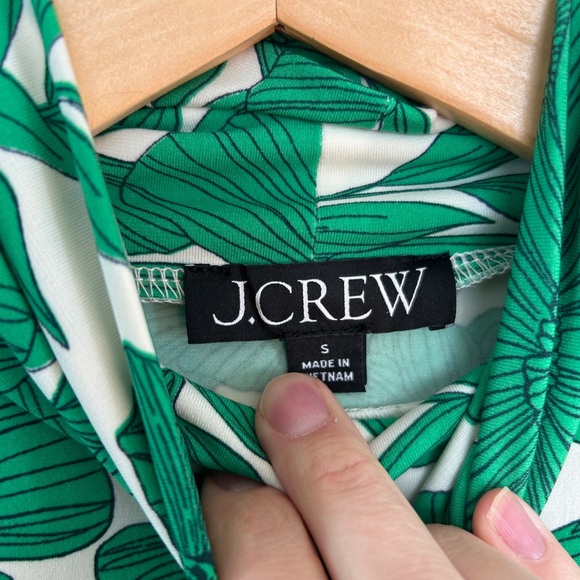 J. Crew Green Leaf Print Top - Picture 3 of 4